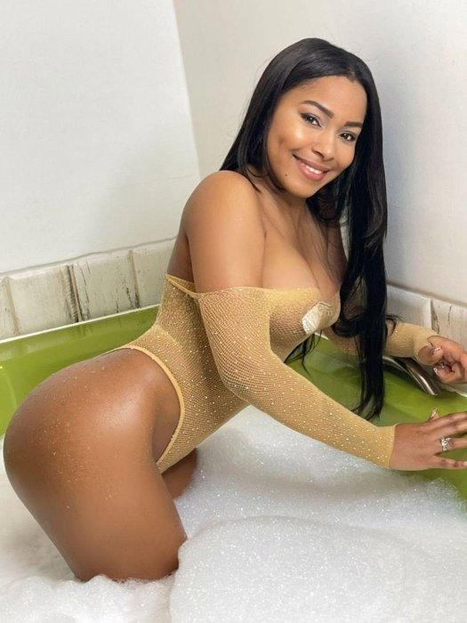 Karol - photo 2
