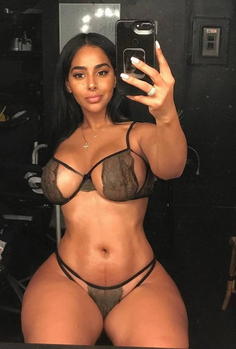 Laura Bae - foto 4