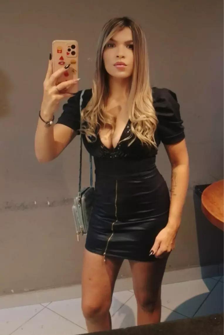 Pamela Scort - photo 42