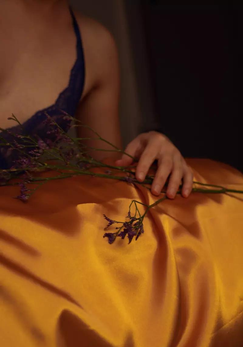 Zoe Goldmund - photo