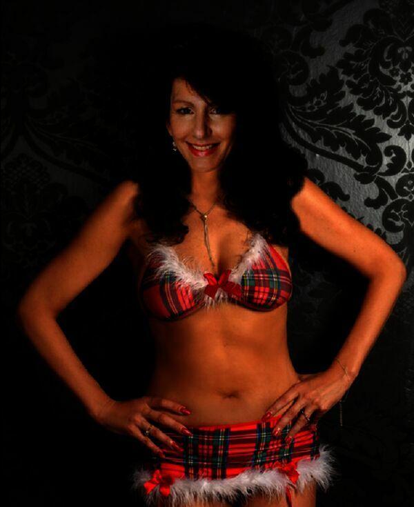 Manuela - photo